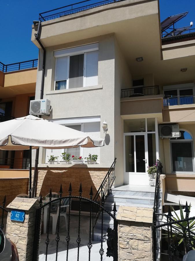 Guest House Maggy Sozopol Exteriör bild
